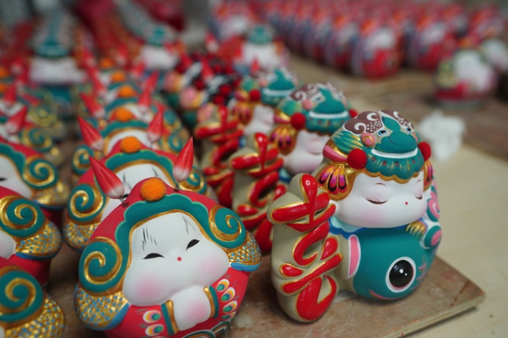 兔儿爷|蹬雪板带护具！老北京兔儿爷亮出冰雪范儿