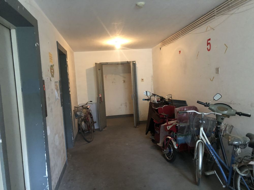 北京|探访北京小区“电动车禁入楼宇”系统：对电动车上楼说“请离开”