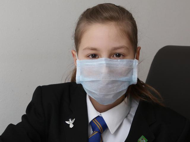 新型冠状病毒|美国一个月内7万名儿童，染上病毒！特朗普吹的牛，瞬间破灭了！