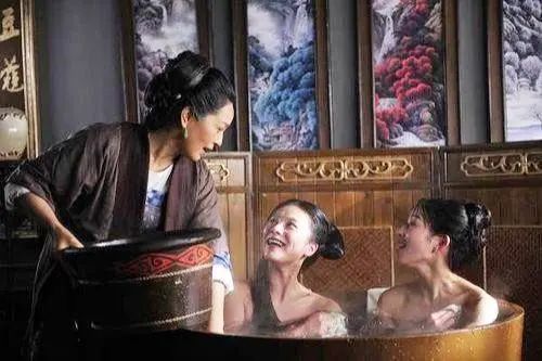 看中国古代沐浴文化发展史,洗浴讲究既洁净身体又养颜保健