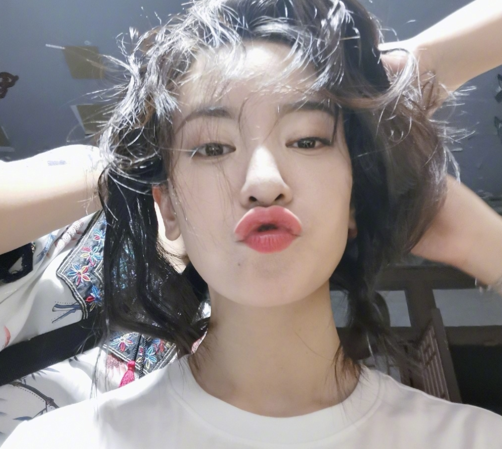 但愿爱情明媚如初|肖战演律师与李晟合作《但愿爱情明媚如初》？李晟发博辟谣，配图却帮了肖战