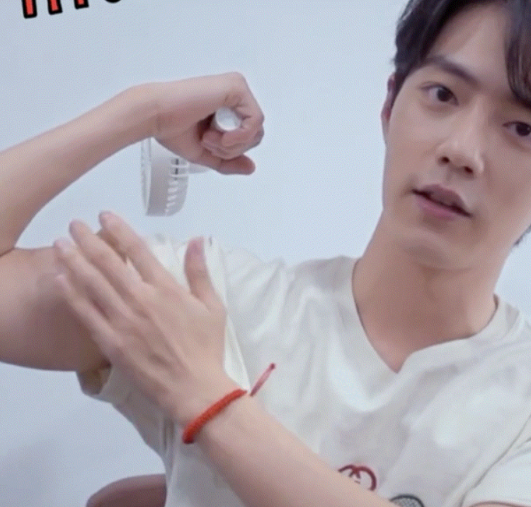 但愿爱情明媚如初|肖战演律师与李晟合作《但愿爱情明媚如初》？李晟发博辟谣，配图却帮了肖战