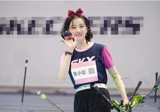 陈小纭|当红小花陈小纭自曝整骨10次？边整边哭只为变美，前后变化超大