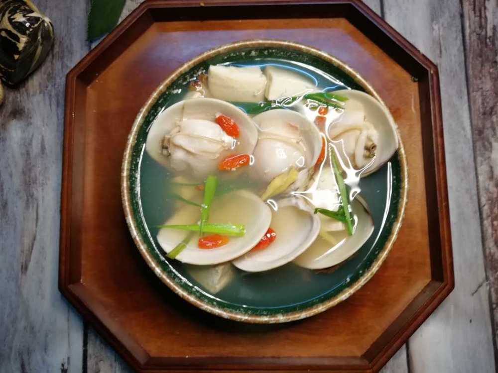 青蛾,不需要复杂的做法,就能成就天下第一鲜的美名_腾讯新闻