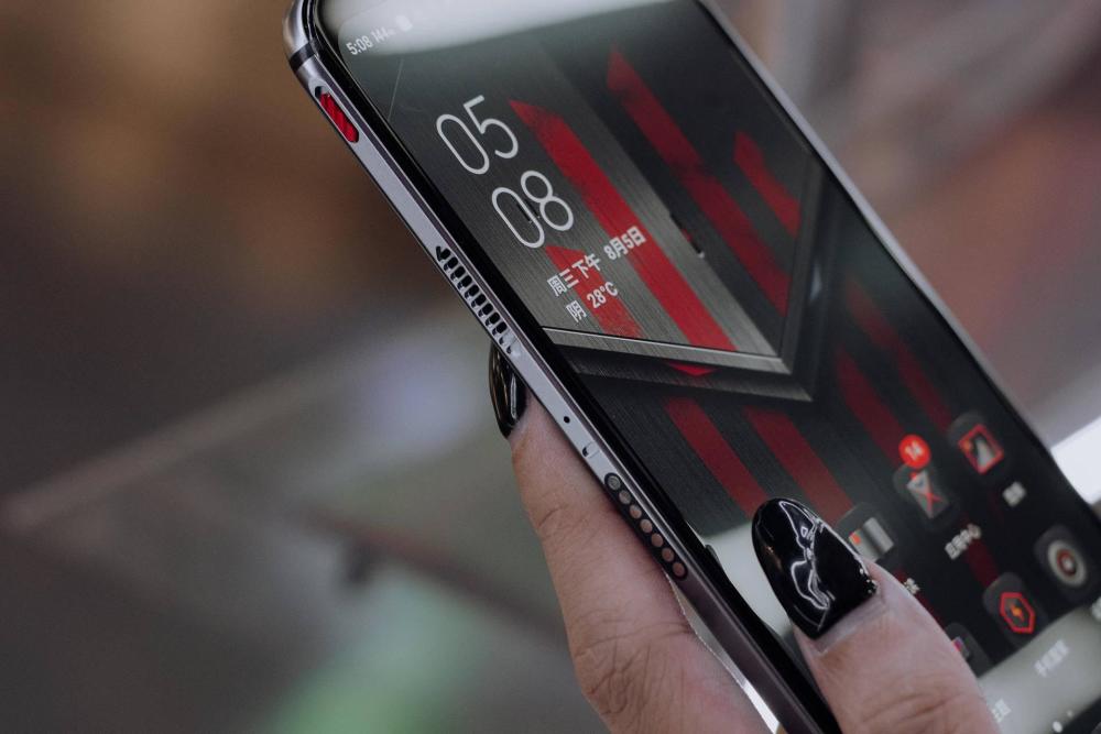 努比亚红魔5s图赏风冷镀银散热这份冰凉手感我收下了