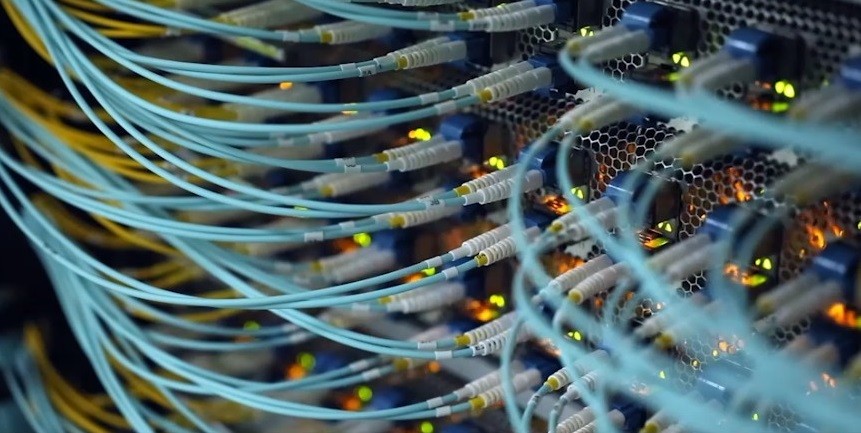 北京联通采用peotn专线网络,完成了首期56个sdh接入环挂接和业务迁移