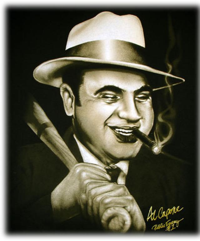 为了能够在芝加哥站稳脚跟,卡彭可以说是无恶不作.