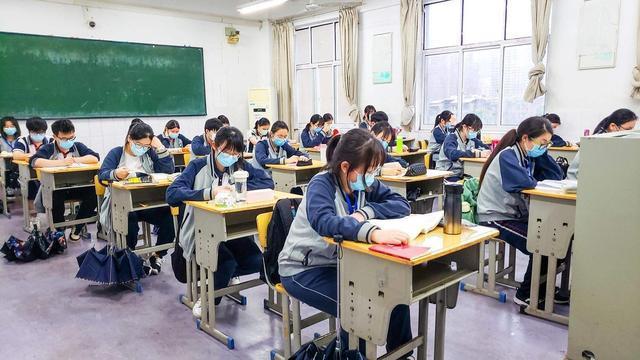 中小学生|北京教委通知：帮助中小学生“适应”学校生活，家长却表示担忧