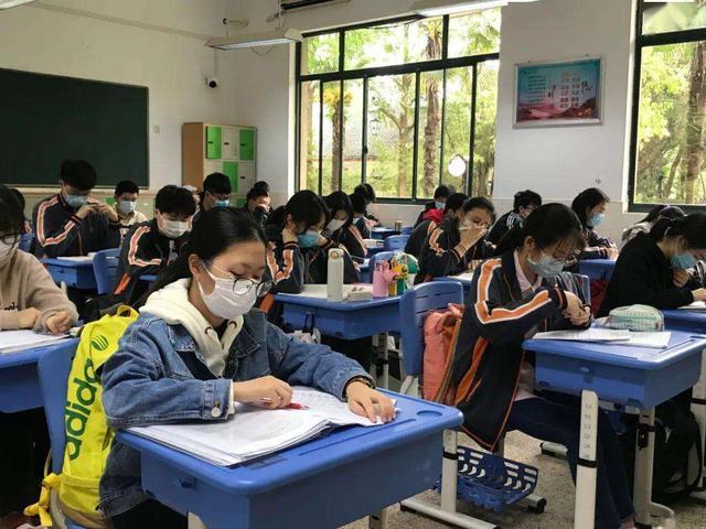中小学生|北京教委通知：帮助中小学生“适应”学校生活，家长却表示担忧