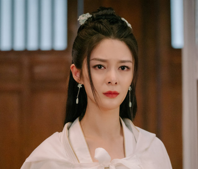 《且听凤鸣》:左青鸾的人生,注定是一条无法回头的不归路