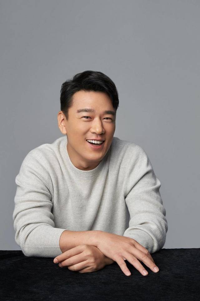 另类高富帅王耀庆好奇心滋养有趣的灵魂