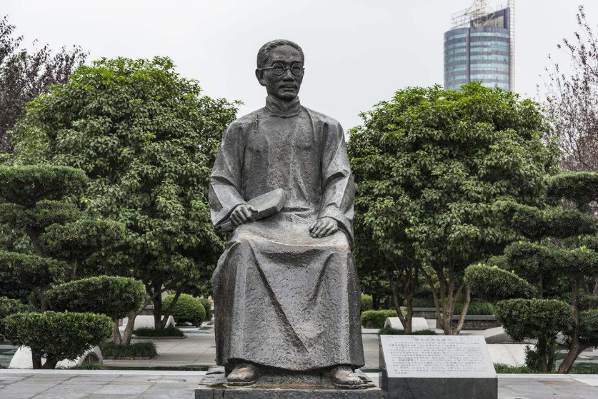 辜鸿铭被挤出北大,蔡元培也旁观默许:才子