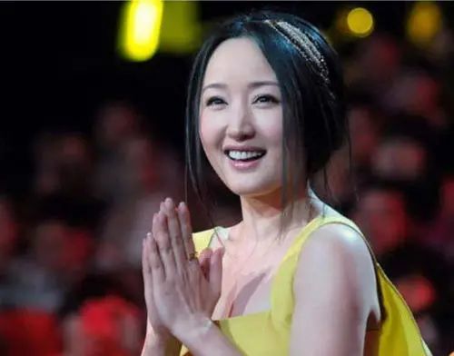 袁咏仪|蔡少芬袁咏仪王祖贤和杨钰莹，细数那些和富商纠缠不清的绝色女神