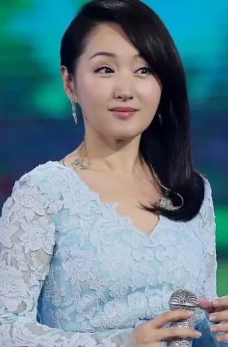 袁咏仪|蔡少芬袁咏仪王祖贤和杨钰莹，细数那些和富商纠缠不清的绝色女神