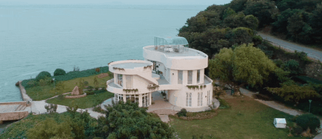 杨超越x许魏洲の同居日常开始啦!《仲夏满天心》定档