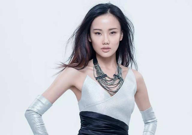 却爱上大18岁音乐人,她的妩媚常被误解|音乐人|窦骁|黄龄|李泉|浪姐