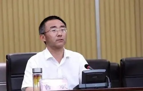曹斌,罗万东,陈万见3人以市领导身份参加