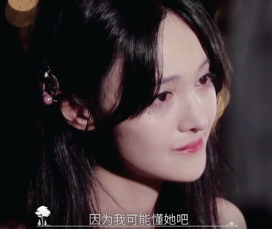 郑爽|郑爽面对小女孩的真诚祝福，感动落泪，理解与懂得让情感更加珍贵