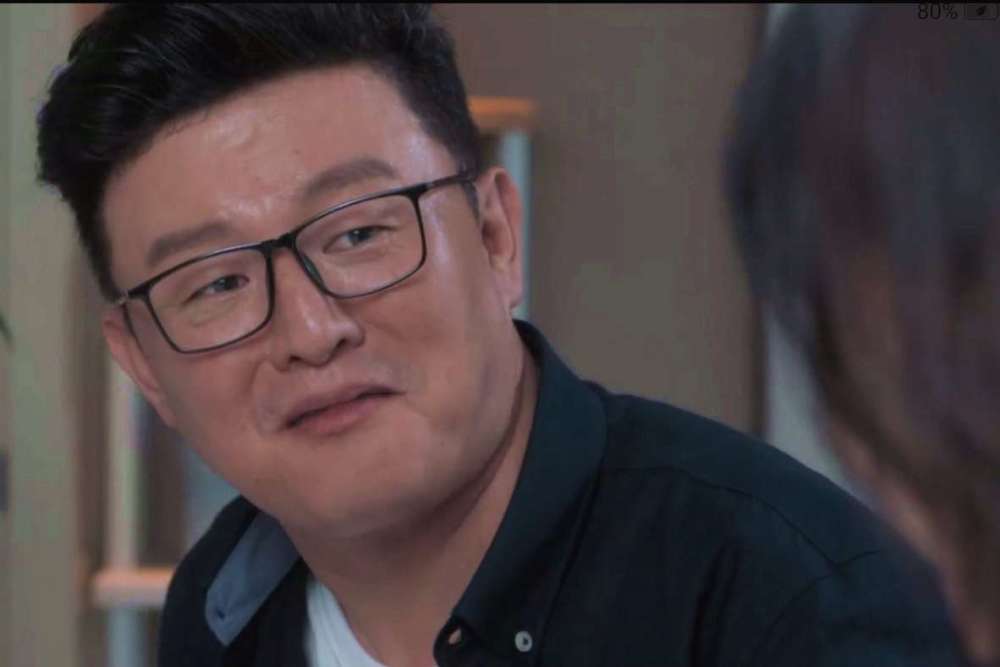 2,张磊—剧中扮演李景峰,被称为"教导主任专业户"对于吕晓霖的名字