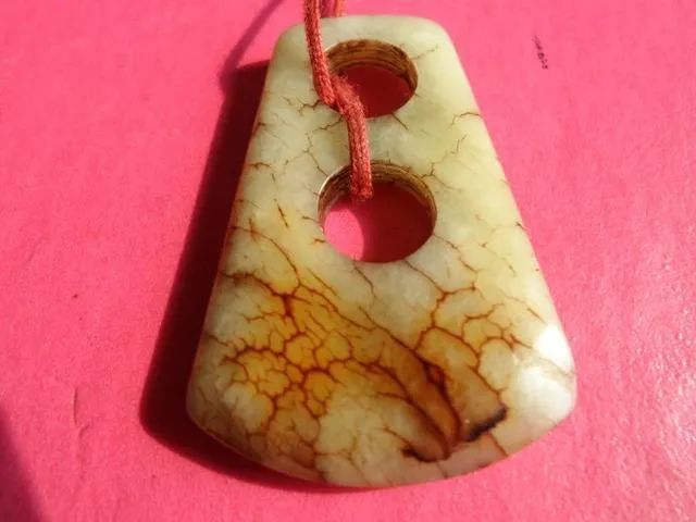 古代玉器神奇的"冰裂纹"!
