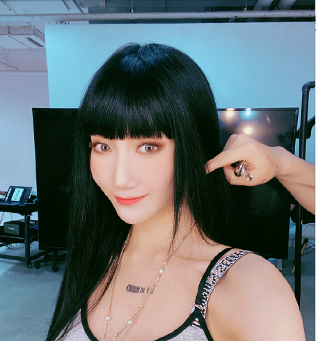 8月27日,说唱歌手乃万在社交平台发文,自曝身体出现问题导致咳血,消息