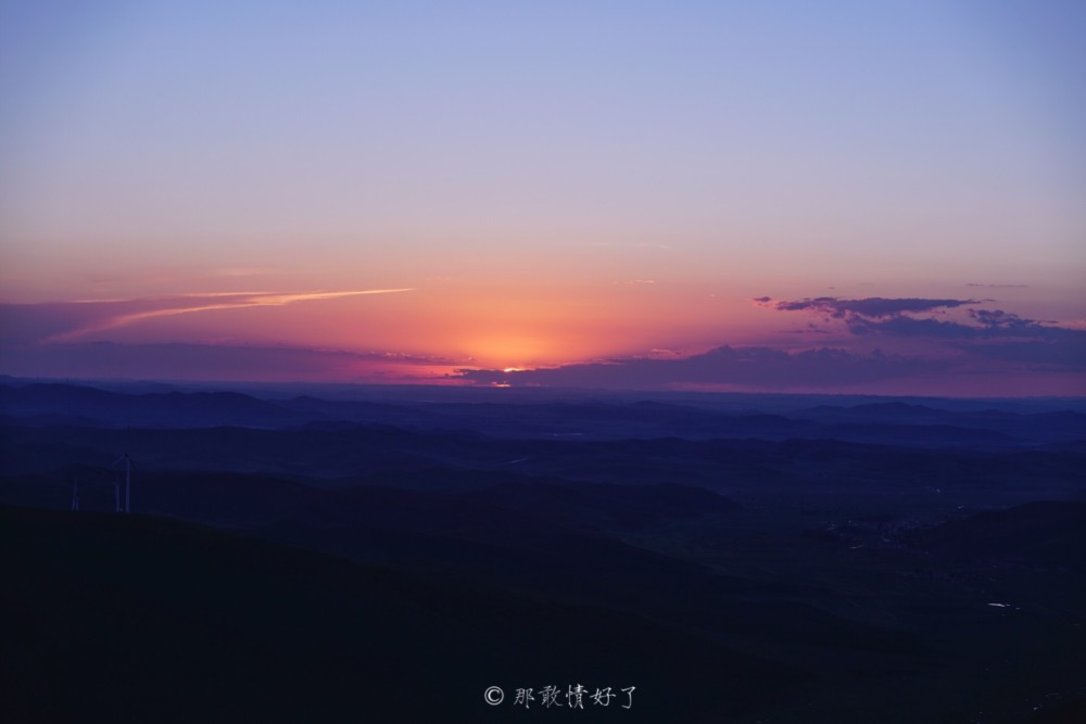 京北第一天路|山顶看晚霞，丛林采野花，天冷后封山，京北这条自驾线错过等一年