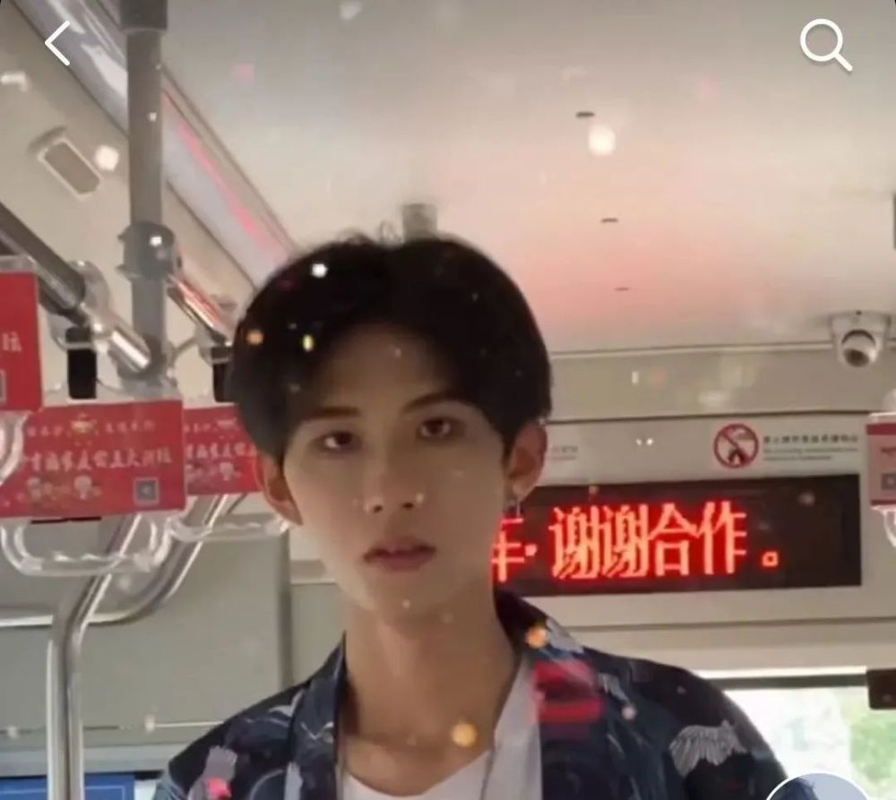 抖音|抖音宋威龙和厦大校草双双翻车？摘下滤镜，照骗团伙阵容日益壮大…