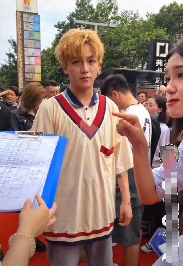 抖音|抖音宋威龙和厦大校草双双翻车？摘下滤镜，照骗团伙阵容日益壮大…