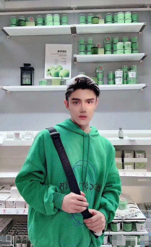 抖音|抖音宋威龙和厦大校草双双翻车？摘下滤镜，照骗团伙阵容日益壮大…