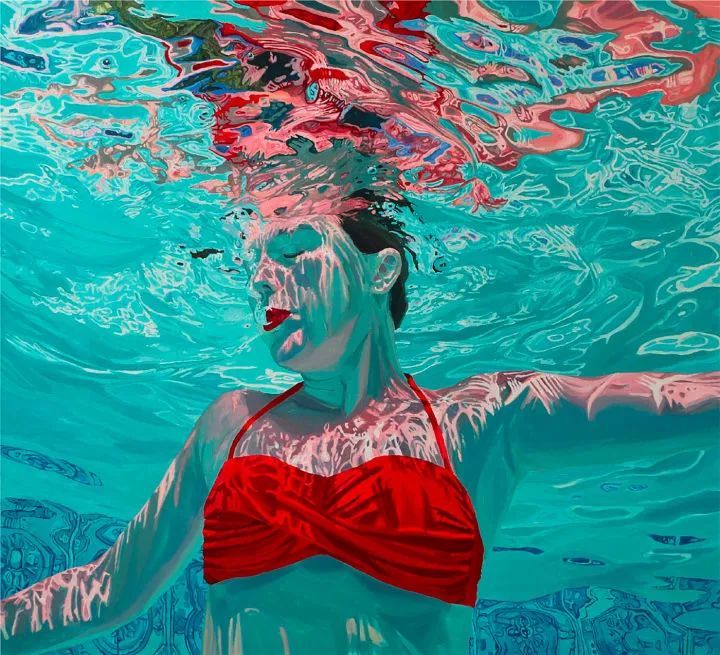 画家|波光粼粼，超写实画家首次透露，为什么偏爱画水下游泳的女孩