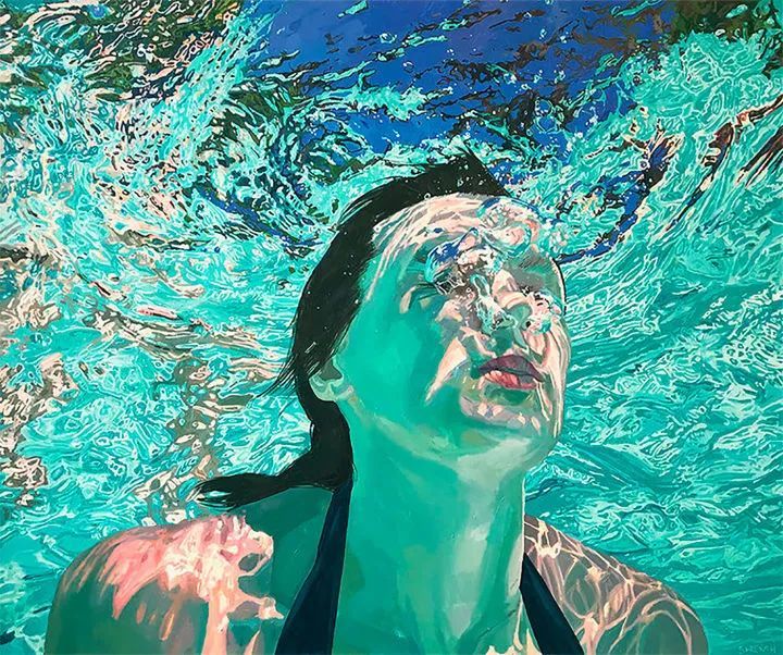 画家|波光粼粼，超写实画家首次透露，为什么偏爱画水下游泳的女孩