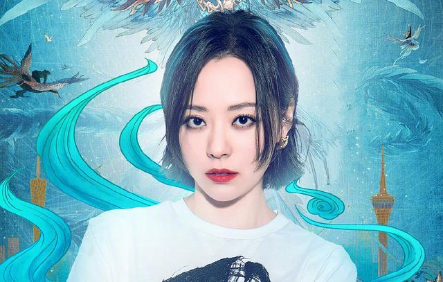 张靓颖|张靓颖李宇春出道15周年！两人间的火花不如说是两节目的对战