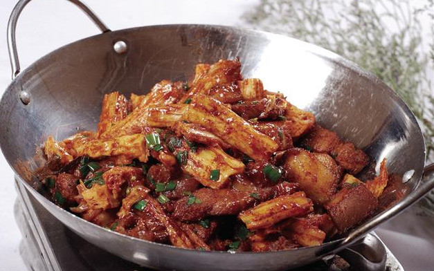 手把手教你做干锅特选6道美味干锅家常做法让你在家都能吃到