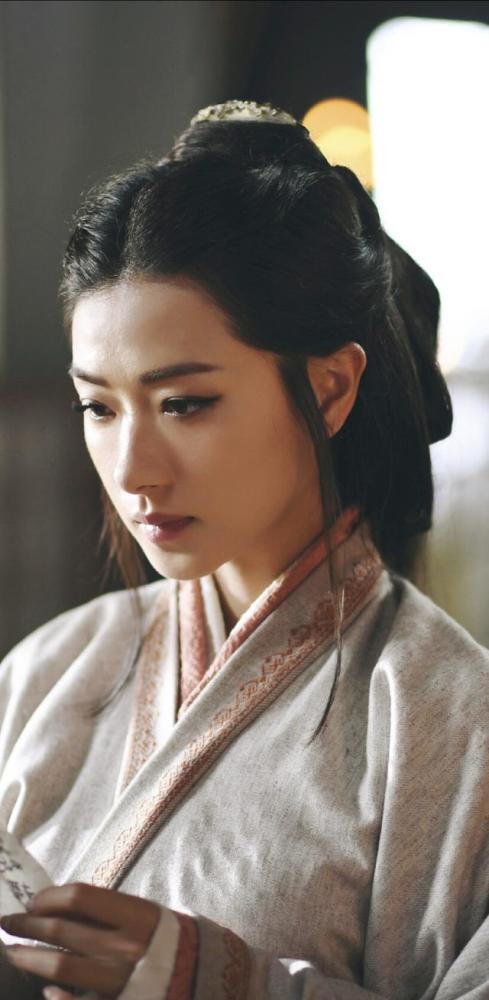 伏皇后:作为傀儡皇帝的皇后,她反抗过,却奈何始终摆脱不了宿命