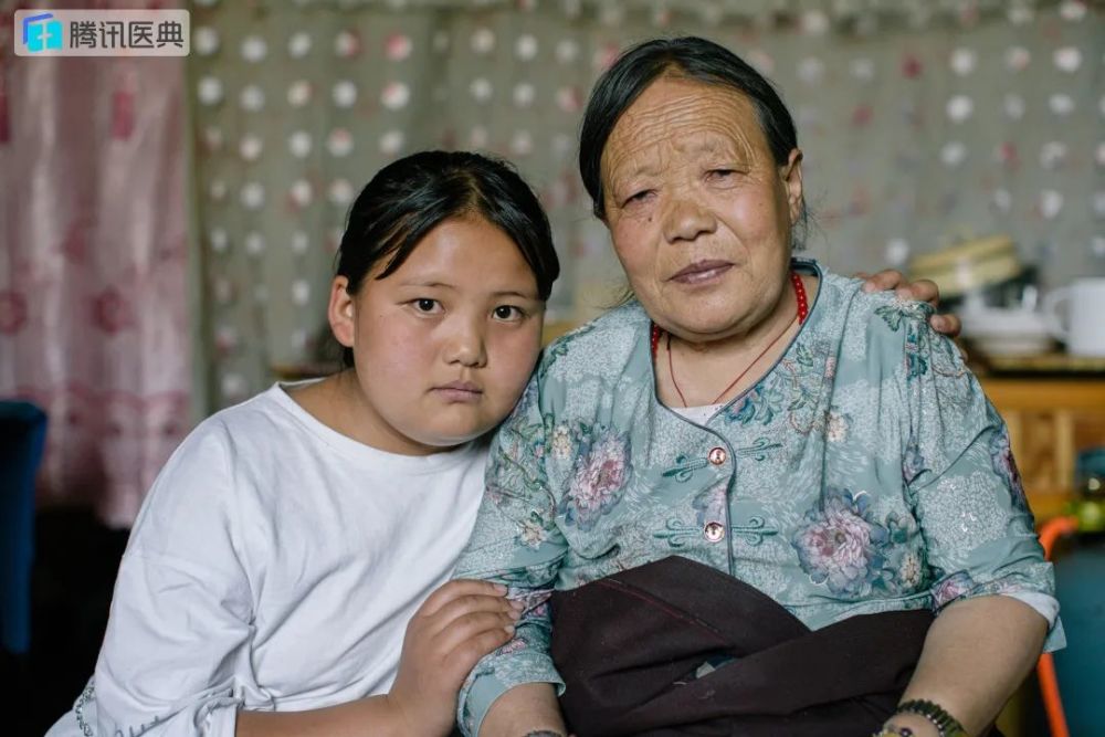 江永看卓想让妈妈陪在自己身边.