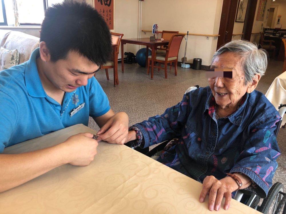 护理员|养老护理员队伍急盼“输血”