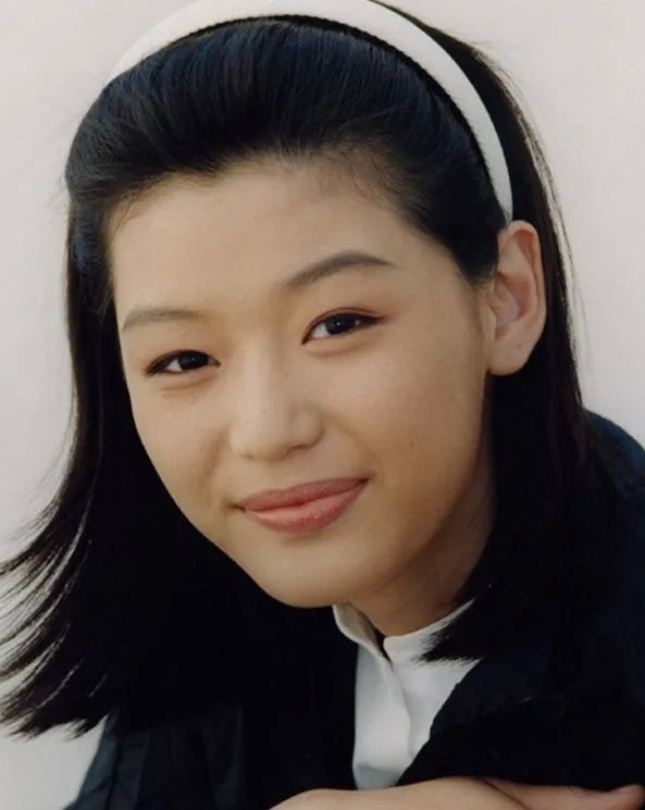 90年代韩国女星,金喜善让人眼前一亮,全智贤真没有张雨绮好看