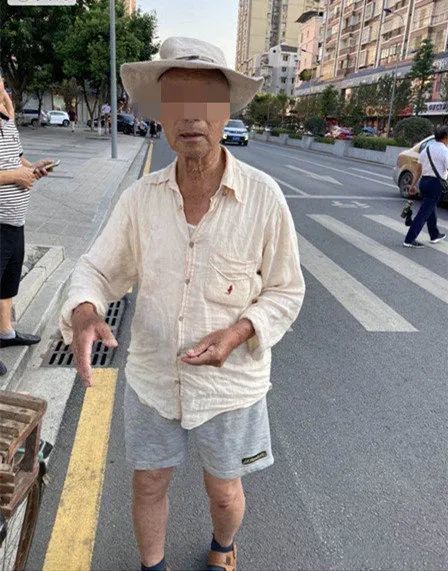 大竹一電摩托撞倒80歲老人,還肇事逃逸!