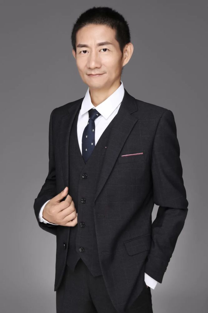 创富港背后的那个神秘男人