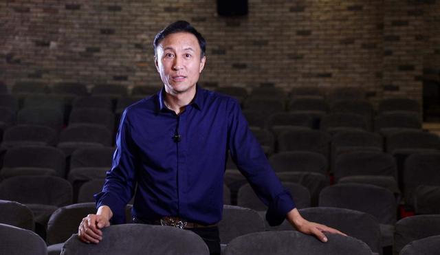 百老汇|不顾家人的反对，坚持出国追寻梦想的他，终成百老汇华裔第一人