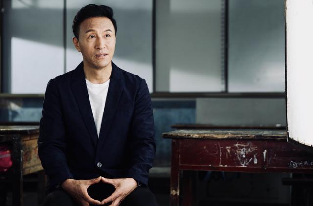 百老汇|不顾家人的反对，坚持出国追寻梦想的他，终成百老汇华裔第一人