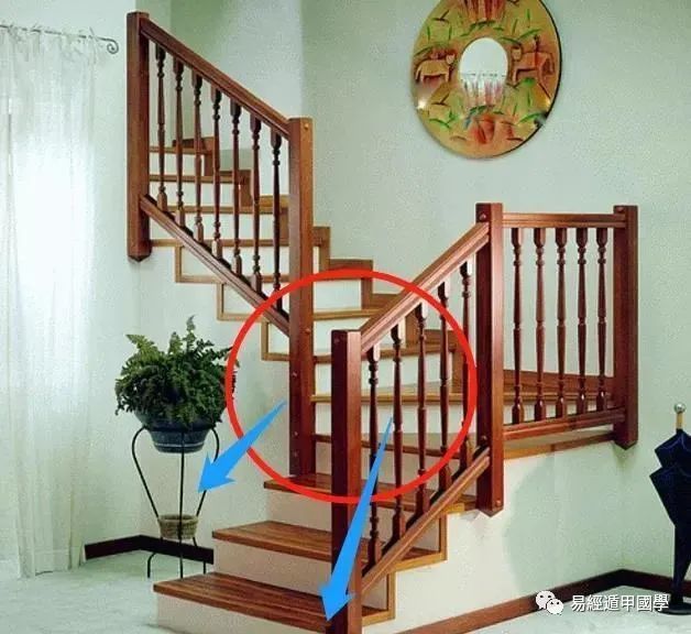 农村自建房楼梯最佳风水位置在哪?避开这些禁忌,家庭和睦,越住越有钱