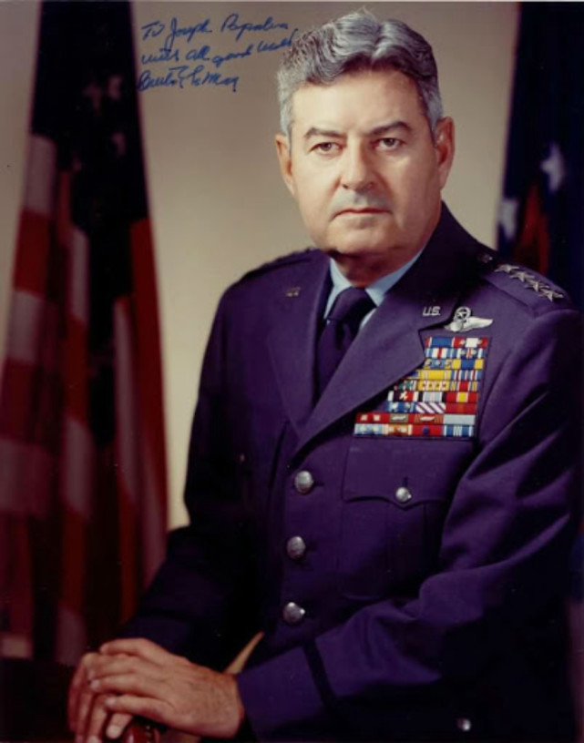 二战时的李梅火攻究竟有多可怕