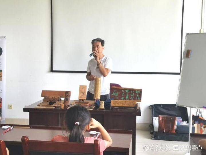 德州市博物馆|以刀代笔，以木为纸，德州博物馆带领小朋友体验竹木刻绘