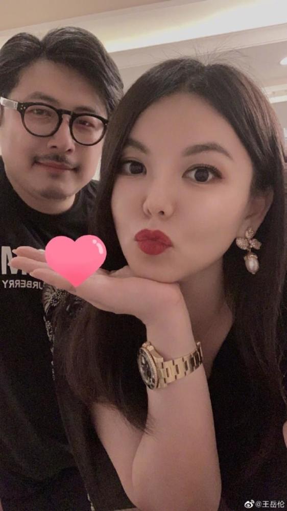 李湘|网传李湘王岳伦突然宣布离婚，夫妻俩合体秀恩爱打脸谣言