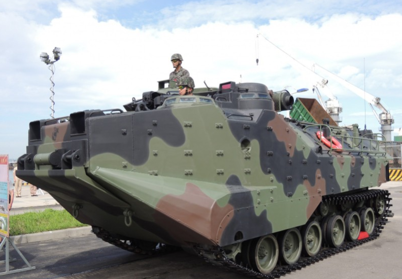 台湾增购36辆aav7两栖突击车,美军同型号上月出事故致车沉人亡