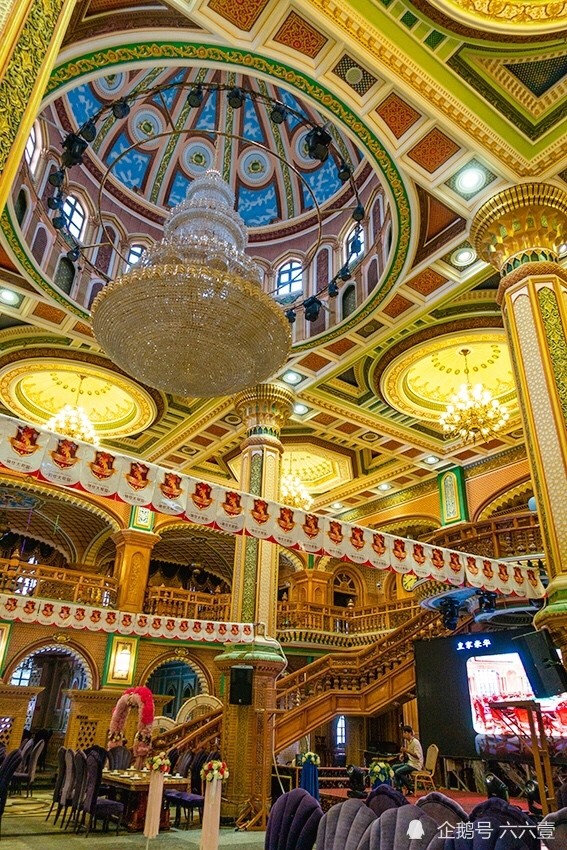 新疆喀什最豪华的餐厅让人大开眼界_腾讯新闻
