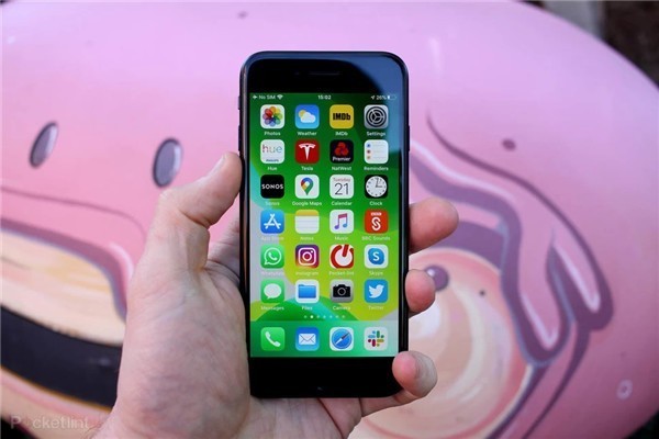 iPhone SE3曝光：支持5G 价格给力