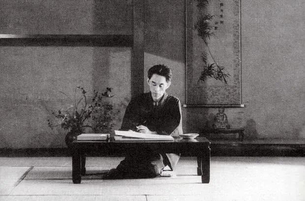 闲话日本 志野烧 日本 太田夫人 川端康成 菊治 瓷器