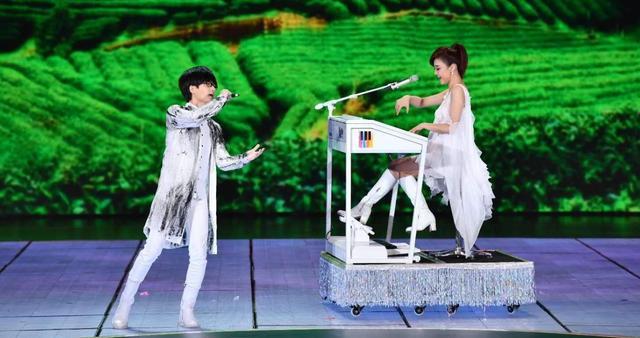 玖月奇迹|“玖月奇迹”被曝离婚，相伴16年无子，两人曾一起经历一场生死